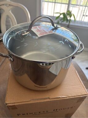Princess House Stainless Steel Stockpot with Floral Glass Lid - Silver